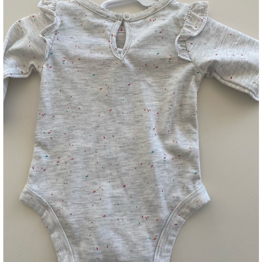 NWT Bundle of Carter’s Bodysuit & Gerber Footies - Picture 5 of 5